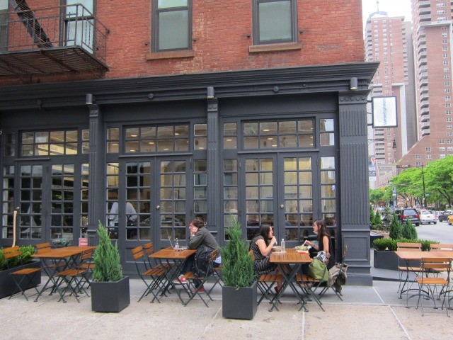 A view of patrons eating outside at Sweetgreen Tribeca