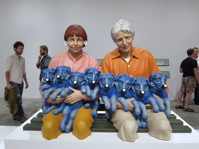 jeff-koons-whitney-string-of-puppies