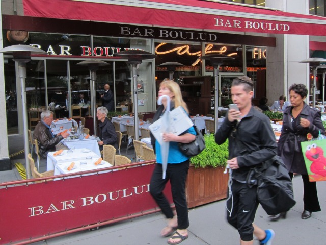 Crowds outside of NYC's Bar Boulud