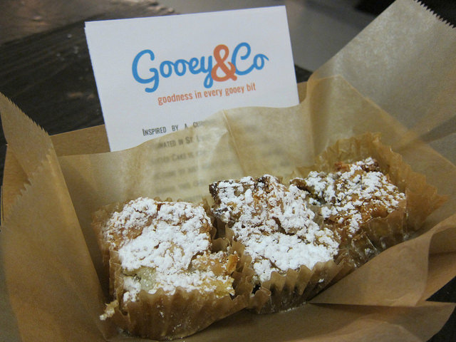 brooklyn-flea-winter-market-crown-heights-food-gooey-cakes