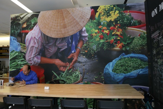 bonmi-uws-vietnamese-lincoln-center-seating