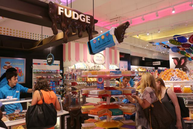 dylans-candy-bar-union-square-fudge