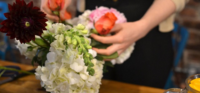 A flower arrangement class in NYC.