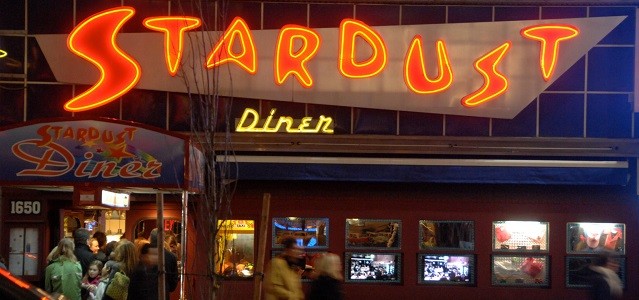 Ellens Stardust Diner sign