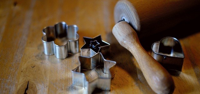cookie cutter, cookie cutting