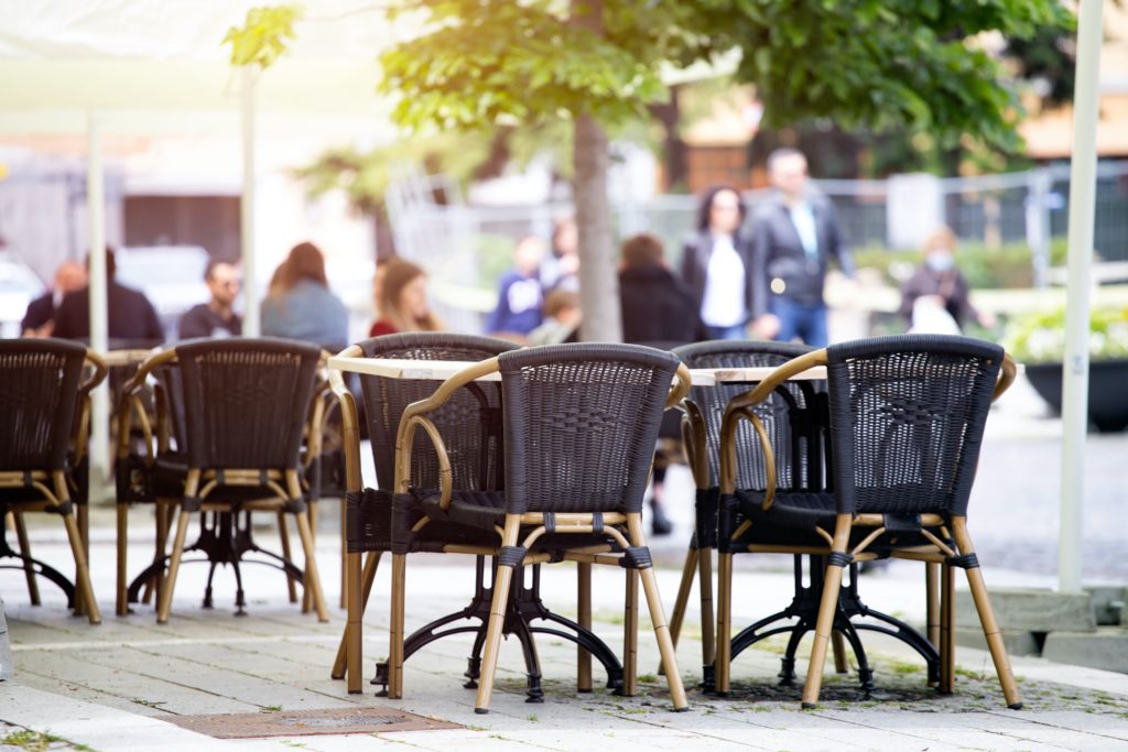 Outdoor dining tables in NYC