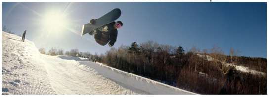Snowboarder from NYC taking a snowboarding day trip to ride the terrain park